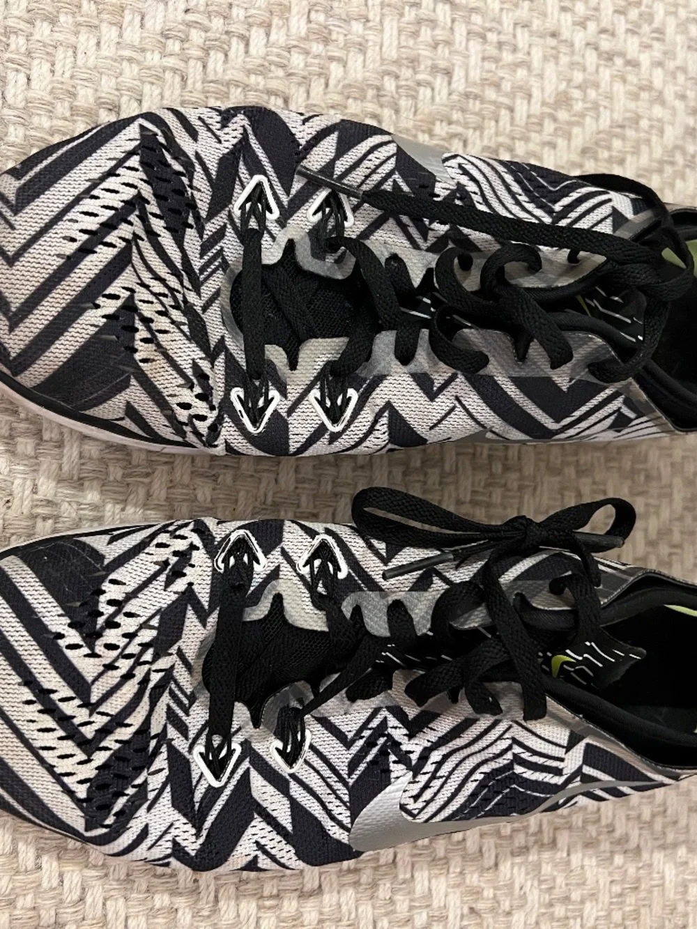 Nike Free TR Fit 5.0 Black & White Sneakers- Size 9